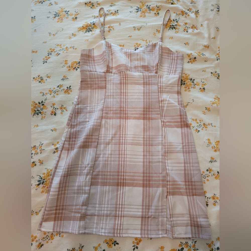 Aeropostale Cream and Tan Spaghetti Strap Sundress